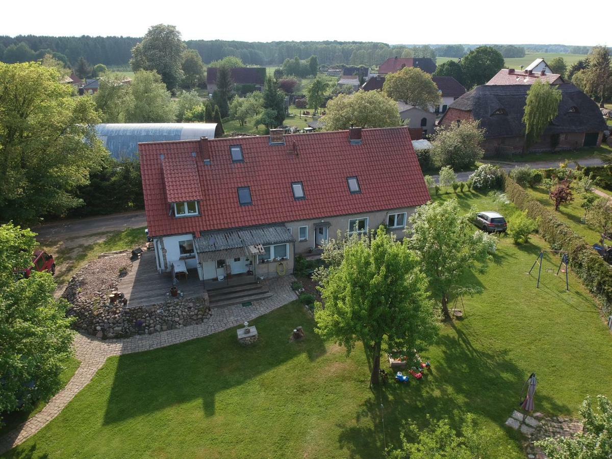 Fewo M&M Mirow Exteriör bild